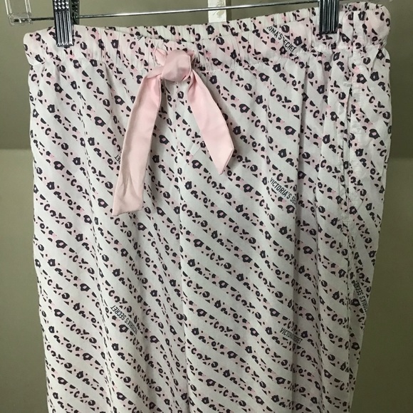 Victoria’s Secret Pajama Pants Striped - Picture 2 of 5